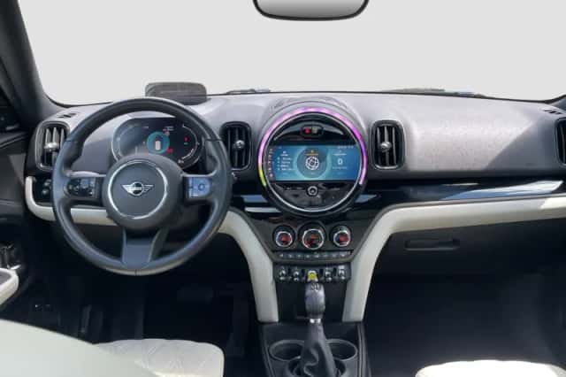 MINI Countryman (2023) thumbnail 2
