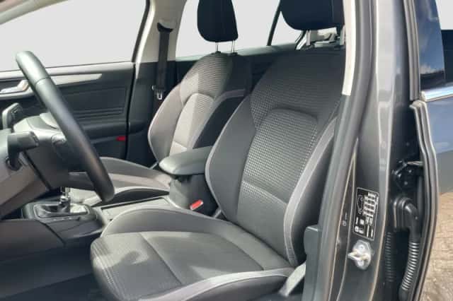 Ford Focus (2020) thumbnail 8