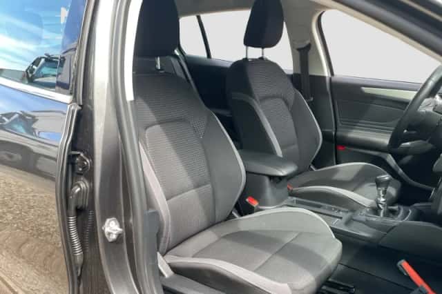 Ford Focus (2020) thumbnail 9