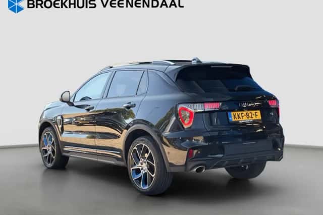 Lynk & Co 01 (2023) thumbnail 3