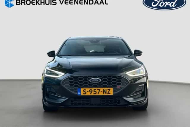 Ford Focus (2023) thumbnail 4
