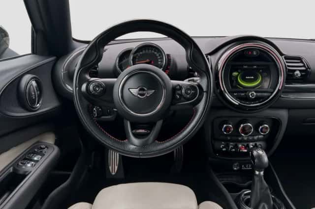 MINI Clubman (2017) thumbnail 2