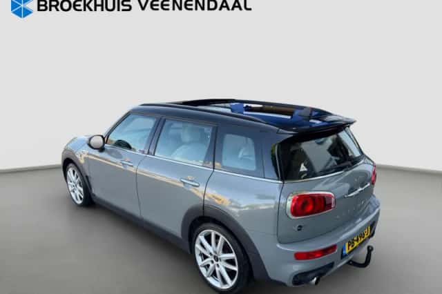 MINI Clubman (2017) thumbnail 4
