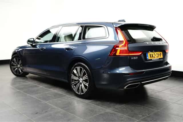 Volvo V60 (2021) thumbnail 5