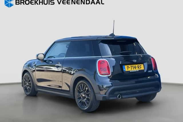 MINI Cooper (2022) thumbnail 3