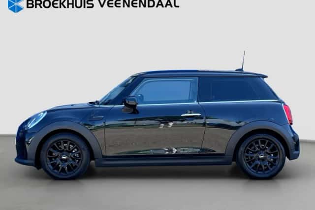 MINI Cooper (2022) thumbnail 6
