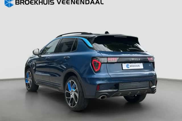Lynk & Co 01 (2023) thumbnail 3