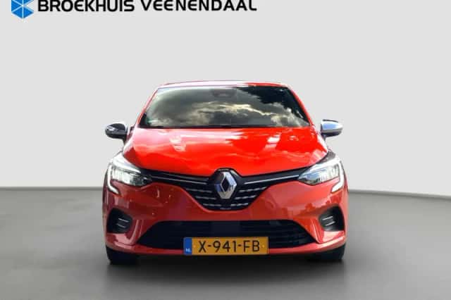 Renault Clio (2023) thumbnail 4
