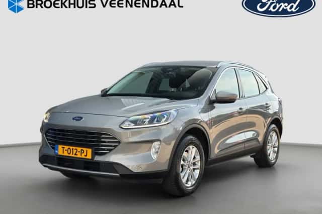 Ford Kuga (2023) thumbnail 1