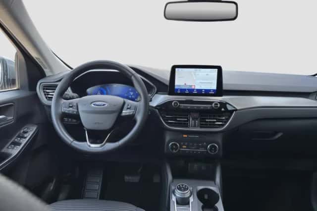 Ford Kuga (2023) thumbnail 2