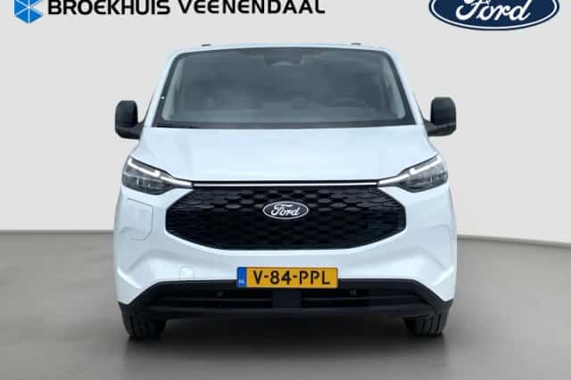 Ford E-Transit Cust (2026) thumbnail 4