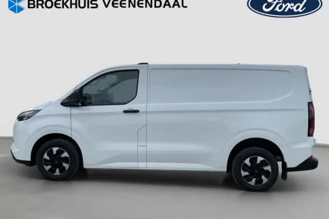Ford E-Transit Cust (2026) thumbnail 6