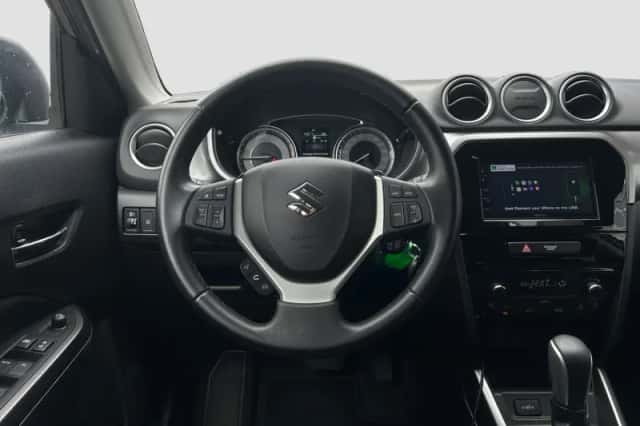 Suzuki Vitara (2019) thumbnail 2