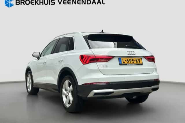 Audi Q3 (2020) thumbnail 3