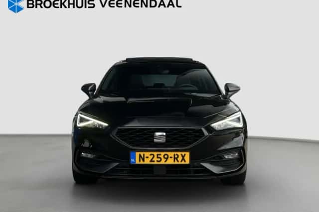 SEAT Leon (2020) thumbnail 4
