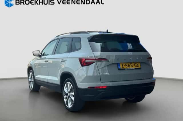 Škoda Karoq (2023) thumbnail 3