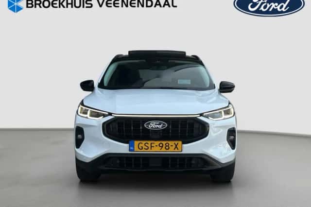 Ford Kuga (2024) thumbnail 4