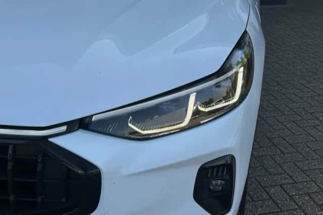 Ford Kuga (2024) thumbnail 5