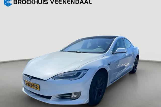 Tesla Model S (2019) thumbnail 1