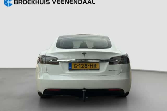 Tesla Model S (2019) thumbnail 5