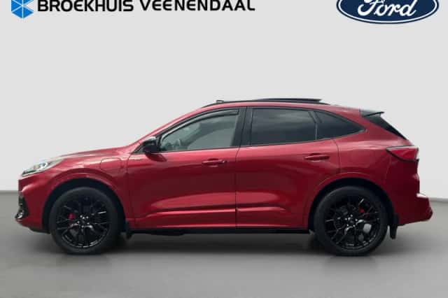 Ford Kuga (2023) thumbnail 6