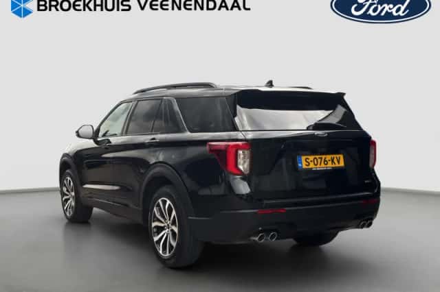 Ford Explorer (2021) thumbnail 3