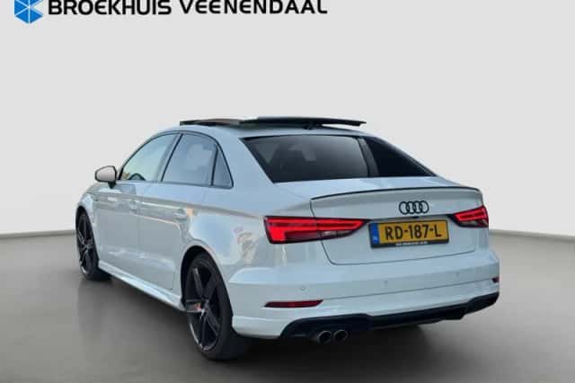 Audi A3 (2018) thumbnail 3