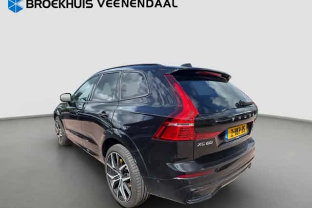 Volvo XC60 (2024) thumbnail 3