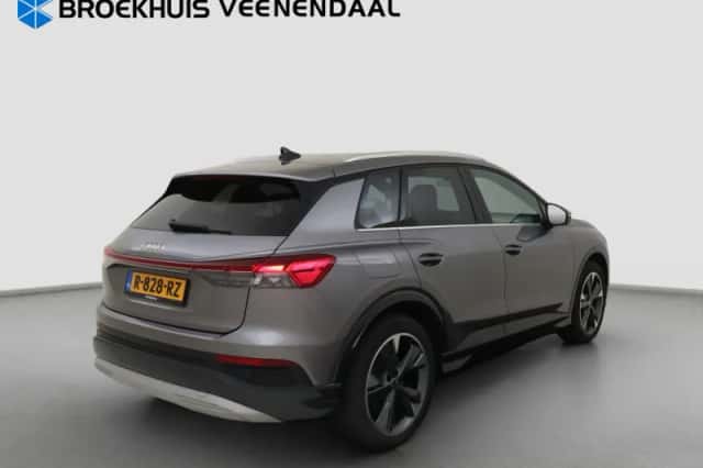 Audi Q4 e-tron (2022) thumbnail 5