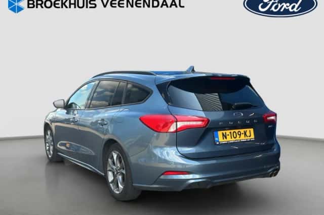 Ford Focus (2020) thumbnail 3