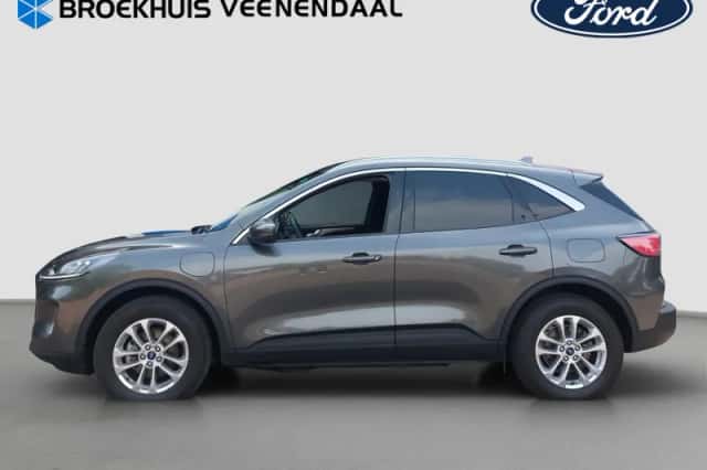 Ford Kuga (2023) thumbnail 4