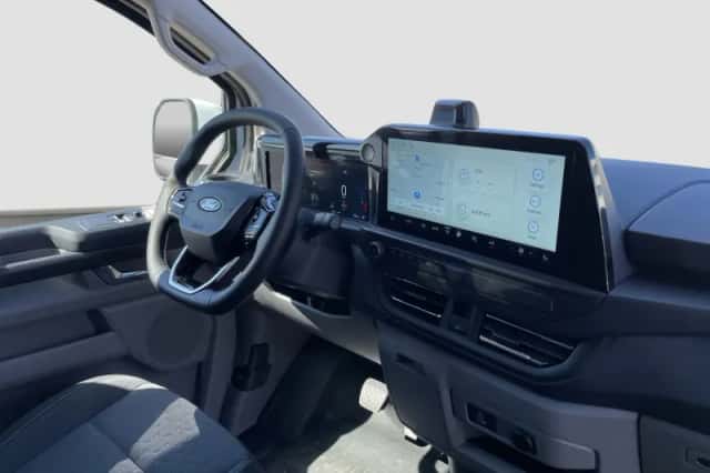 Ford E-Transit (2026) thumbnail 2
