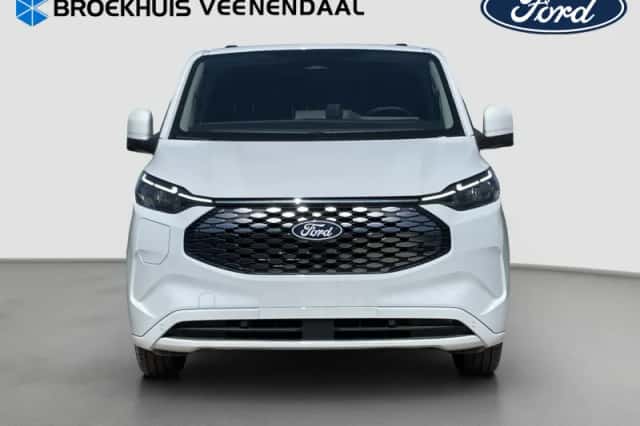 Ford E-Transit (2026) thumbnail 4