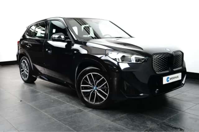 BMW iX1 (2024) thumbnail 5
