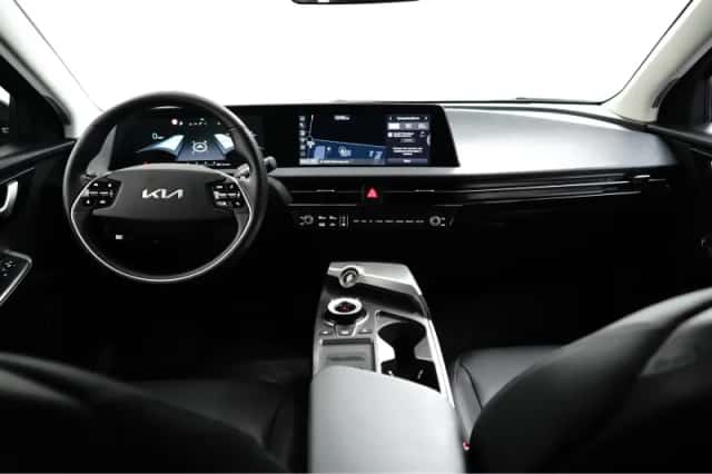 Kia EV6 (2024) thumbnail 2