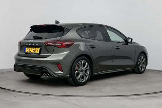 Ford Focus (2024) thumbnail 5