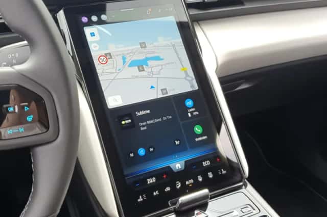 Ford Explorer (2025) thumbnail 15