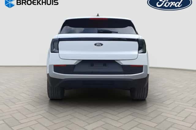 Ford Explorer (2025) thumbnail 4