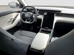 Ford Explorer (2025) thumbnail 8