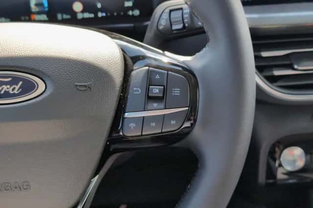 Ford Kuga (2025) thumbnail 13