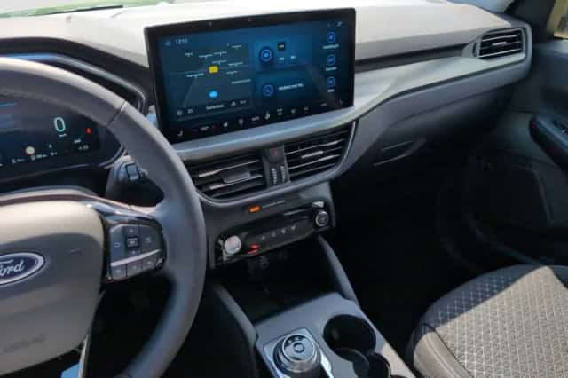 Ford Kuga (2025) thumbnail 15