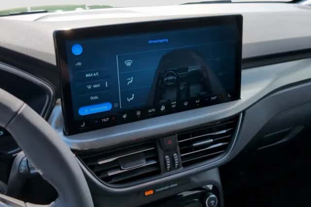 Ford Kuga (2025) thumbnail 17