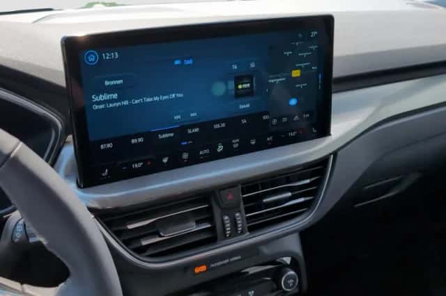 Ford Kuga (2025) thumbnail 18