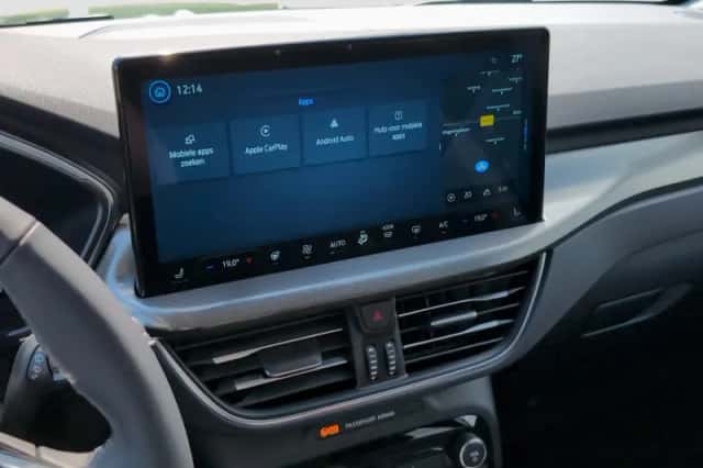 Ford Kuga (2025) thumbnail 19