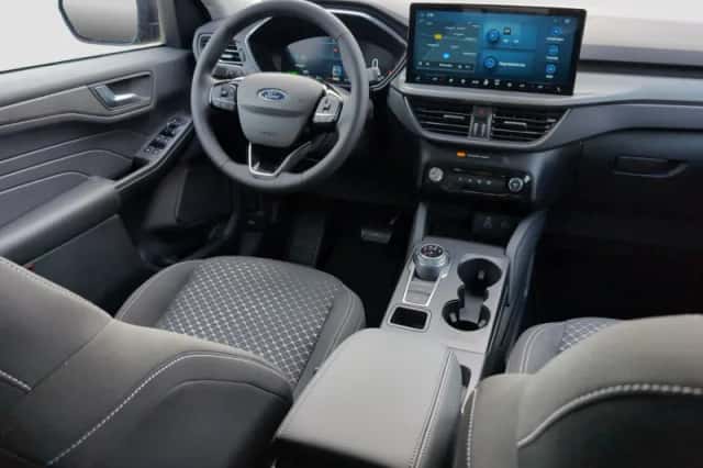 Ford Kuga (2025) thumbnail 7