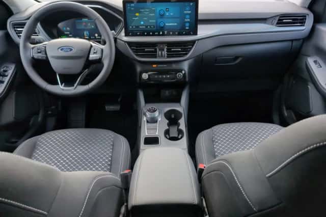 Ford Kuga (2025) thumbnail 8