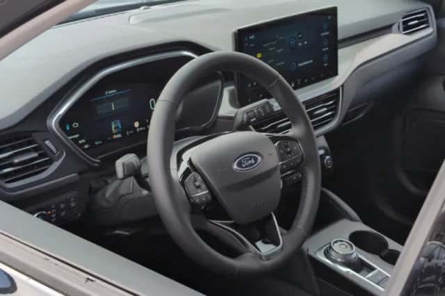 Ford Kuga (2025) thumbnail 10