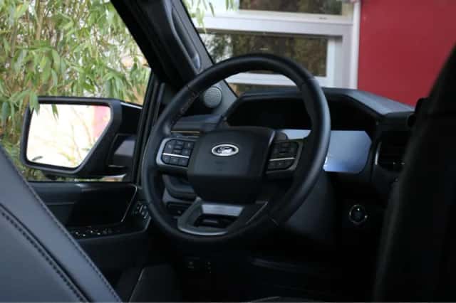 Ford F-150 (2022) thumbnail 12