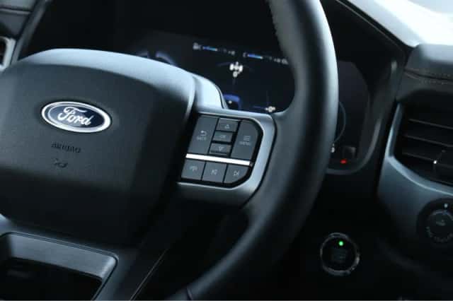 Ford F-150 (2022) thumbnail 16