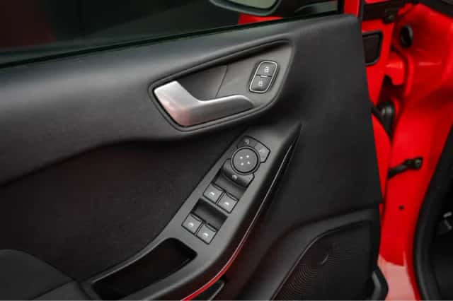 Ford Fiesta (2022) thumbnail 35